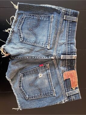 Levi's Super Skinny 510 Jeans in Blue with Yellow-Red Logo. Fix like a Size 2.